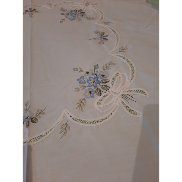 VTG Fehrlin Embroidered Table Cover 35" x 35" NWT - Picture 4 of 7